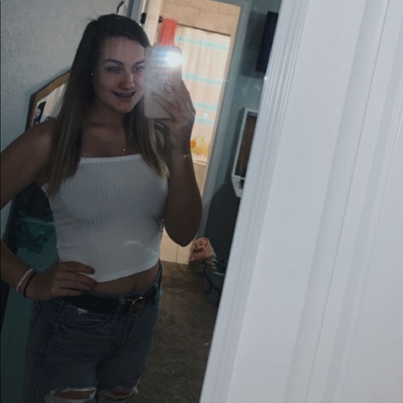 American Eagle Outfitters crop top - Picture 3 of 3